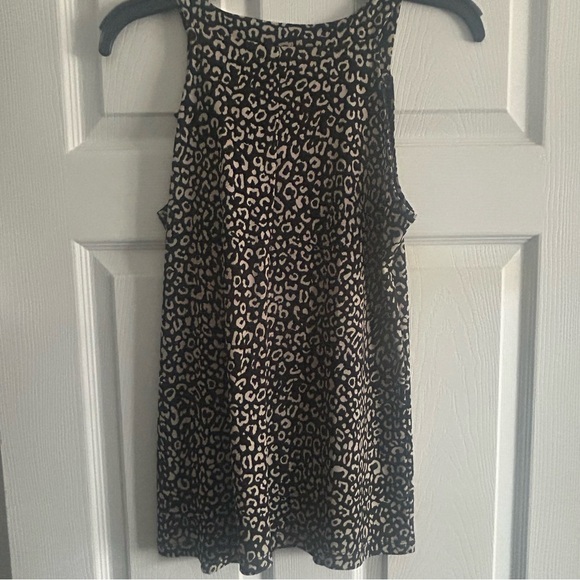 Saint Tropez West Sleeveless Leopard Print Blouse with Tie Scoop Neck Detail, SM - Picture 4 of 5